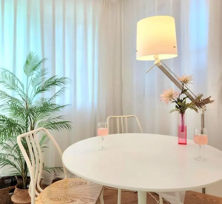 Smiley Apartamento Seul
